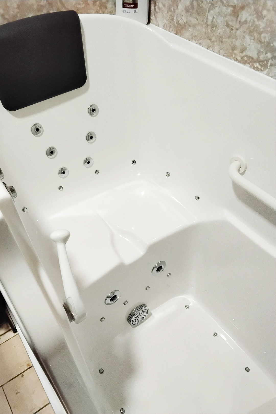 walk-in-tub-2